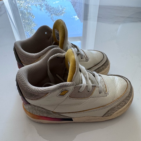 J. BALVIN X JORDAN 3 RETRO TD 'MEDELLÍN SUNSET Sz 9C - Picture 1 of 8